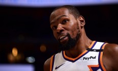 乐鱼体育官方-快船再战太阳，取得关键胜利