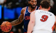 乐鱼体育平台-包含快船队高光时刻，莱昂纳德持续发威的词条