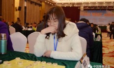 乐鱼体育网页版入口-黄队在比赛中脱颖而出，夺得胜利