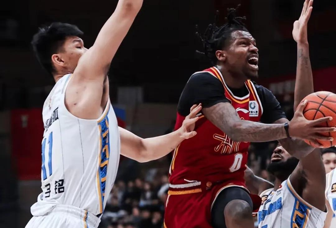 多特蒙德心力交瘁场场大挑战，球队亟需调整的简单介绍