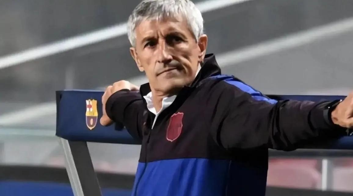 尤文图斯门将苏亚雷斯获得关键扑救