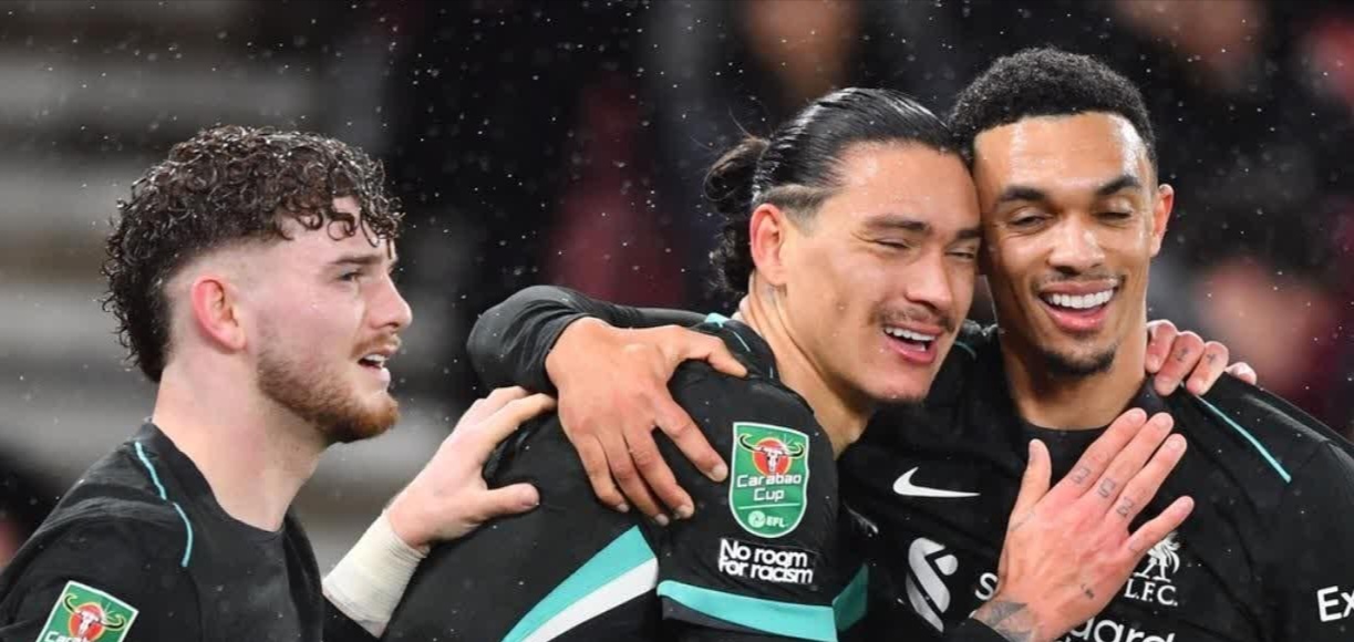 利物浦神助奇兵，英超四强团结晋级