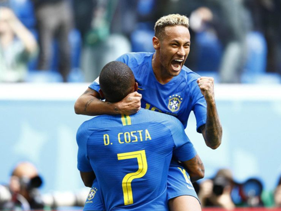 英格兰队事半功倍，毫不费力晋级四分之一决赛的简单介绍