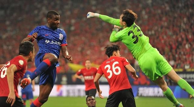 包含长春亚泰主场惨败，保级形势严峻的词条