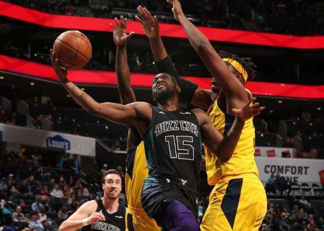 关于步行者客场险胜黄蜂,科里森迪和戈登各自发挥突出助球队取胜的信息 关于步行者客场险胜黄蜂,科里森迪和戈登各自发挥突出助球队取胜的信息