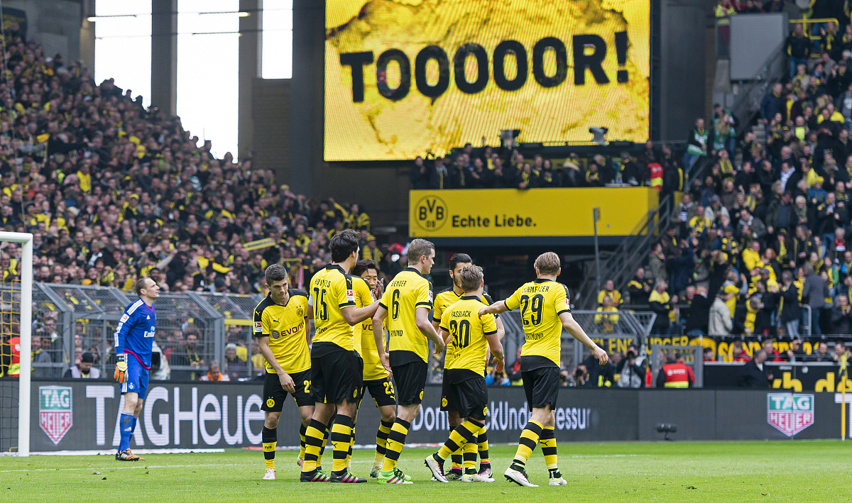 多特蒙德客场逼平法兰克福，艰难拿分的简单介绍