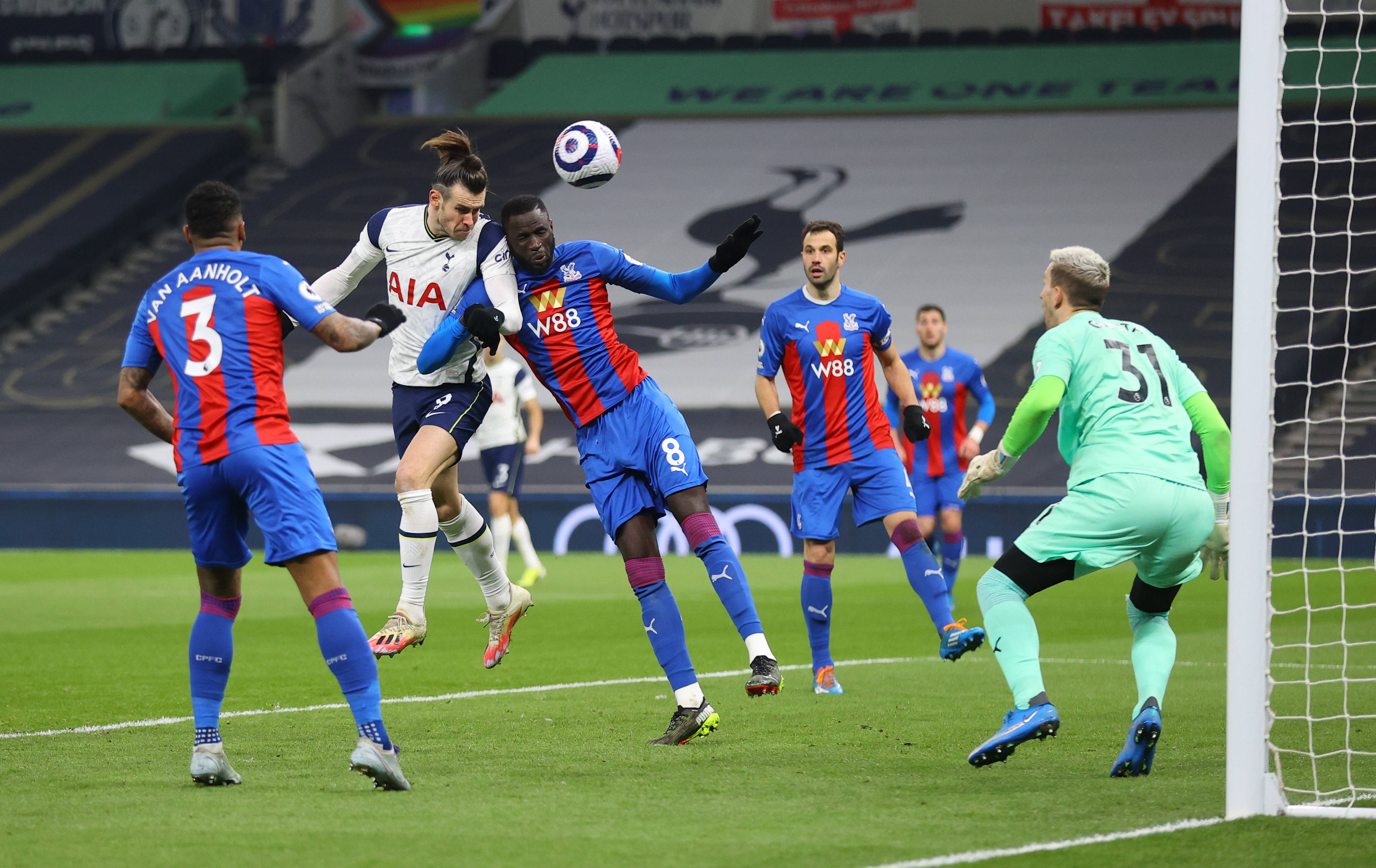 包含曼城主场轻取水晶宫,实力尽显的词条 包含曼城主场轻取水晶宫,实力尽显的词条