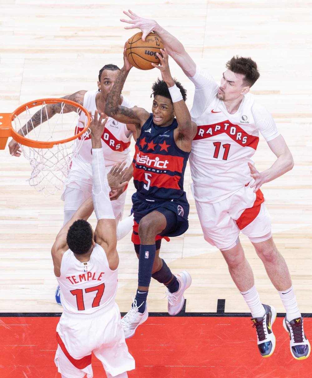 猛龙淘汰篮网，晋级东部决赛