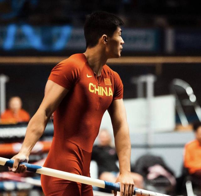 精湛技术实现突破，夺得金牌称雄赛场的简单介绍