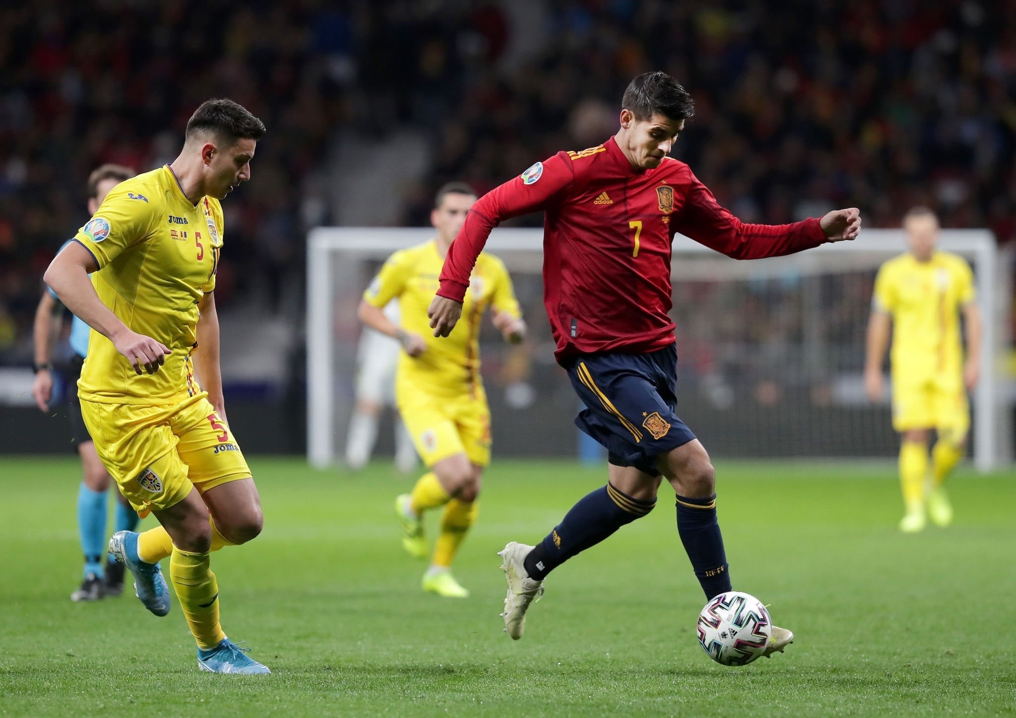 西班牙豪门逆袭成功，积分追平小组第一的简单介绍