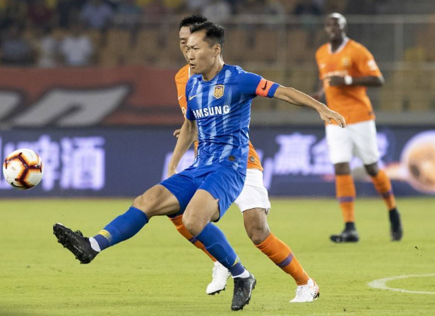 武汉卓尔主场击败重庆力帆，拿下三分的简单介绍