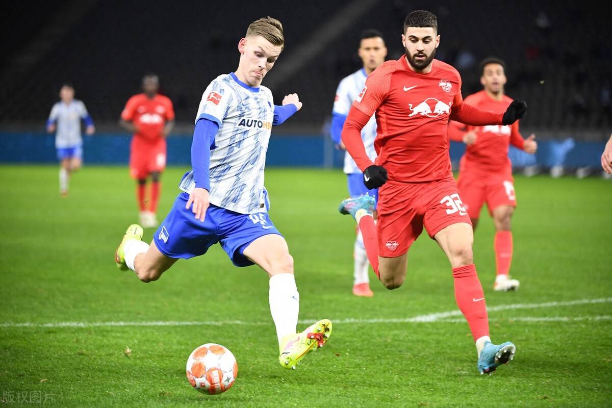 包含意甲劲旅莱比锡重组后防线，欲提升竞争力的词条