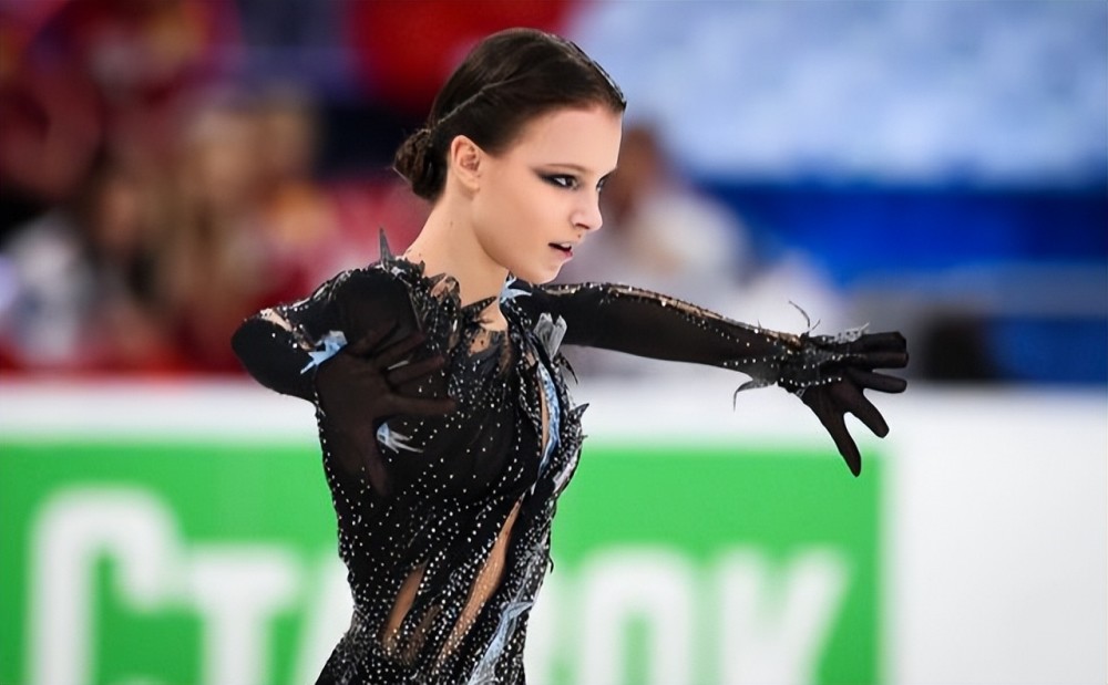 关于莫斯科球队球员向粉丝致谢，感慨困难时期的信息