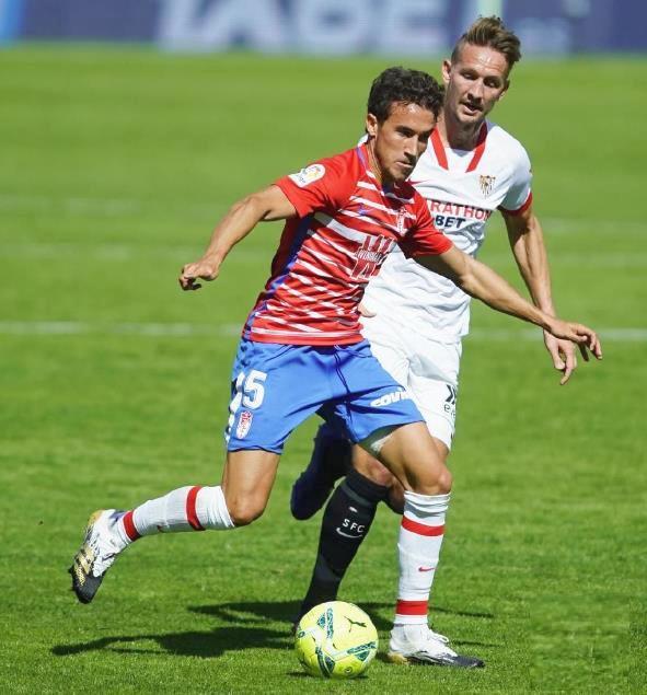 格拉纳达取得巨大突破，晋级联赛